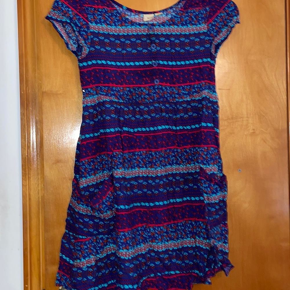 Blue and red printed short sleeve dress